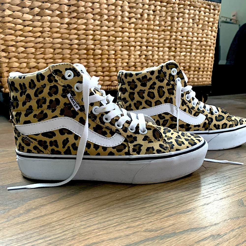 Filmore High Top Platform Vans, leopard print